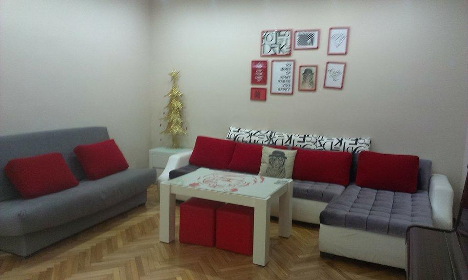 White Tiger In Center Of Tbilisi Apartment Exterior photo